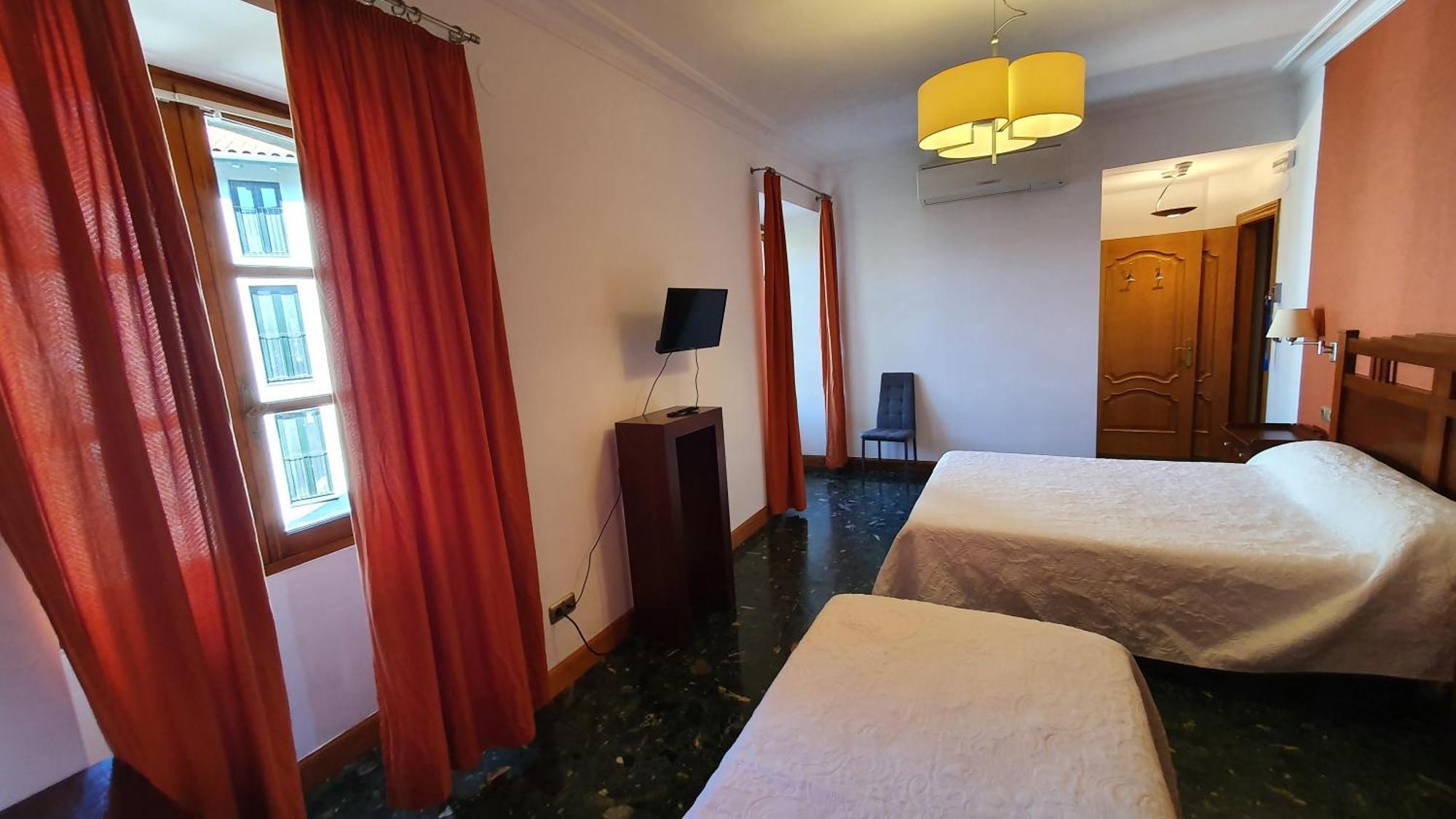 Hostal Ansonea Bera  Rum bild